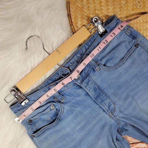 American Eagle Vintage High Rise Distressed Button Fly Jeans - Picture 8 of 8